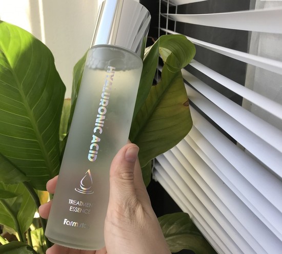       Hyaluronic Acid Treatment Essence FarmStay (,  2)