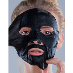       Darker than Black Anti Blackheads Mask Sheet CONSLY.  2